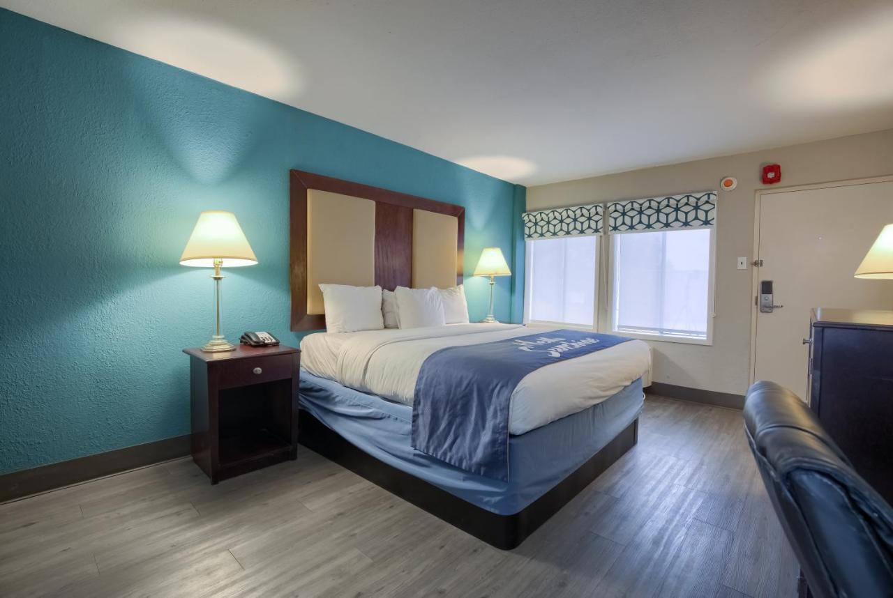 Days Inn By Wyndham Mobile I-65 Kültér fotó