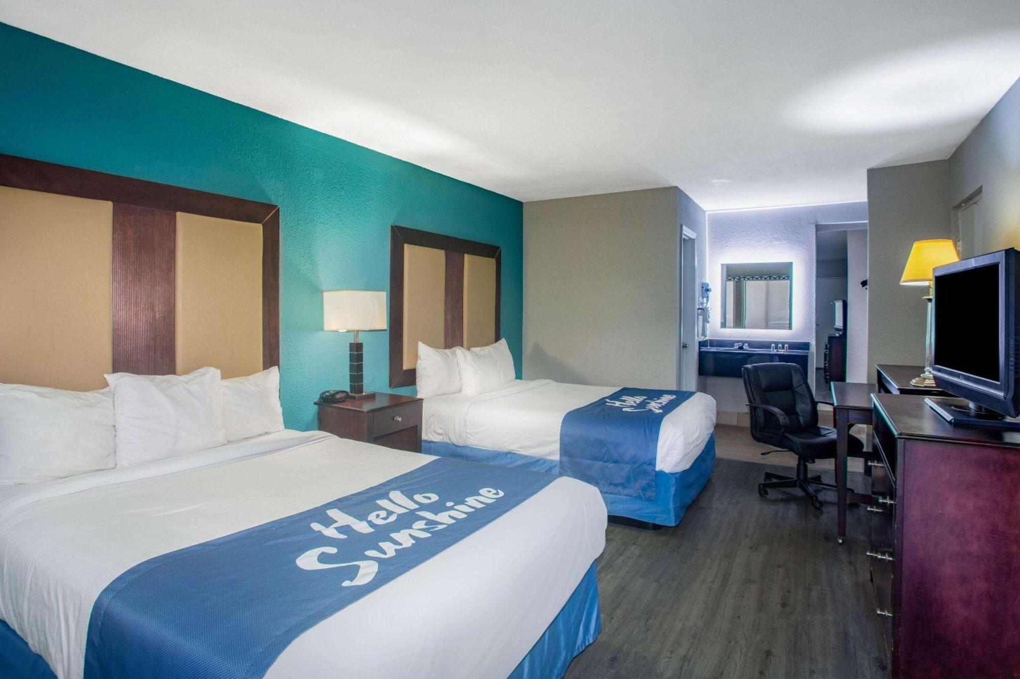 Days Inn By Wyndham Mobile I-65 Kültér fotó