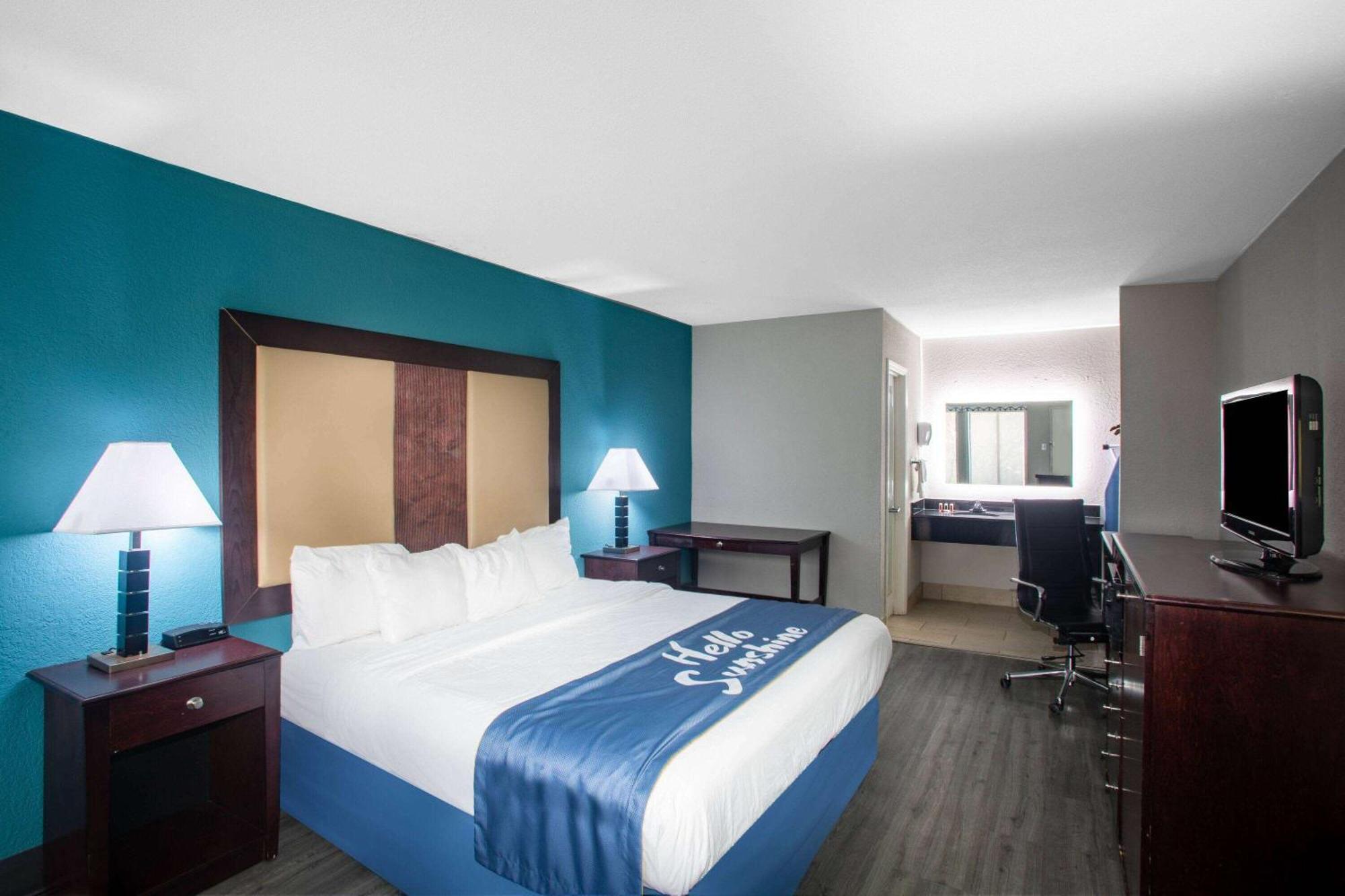 Days Inn By Wyndham Mobile I-65 Kültér fotó